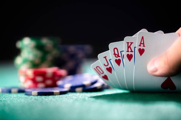 dewa90 app showing football markets and live-dealer tables on mobile screen